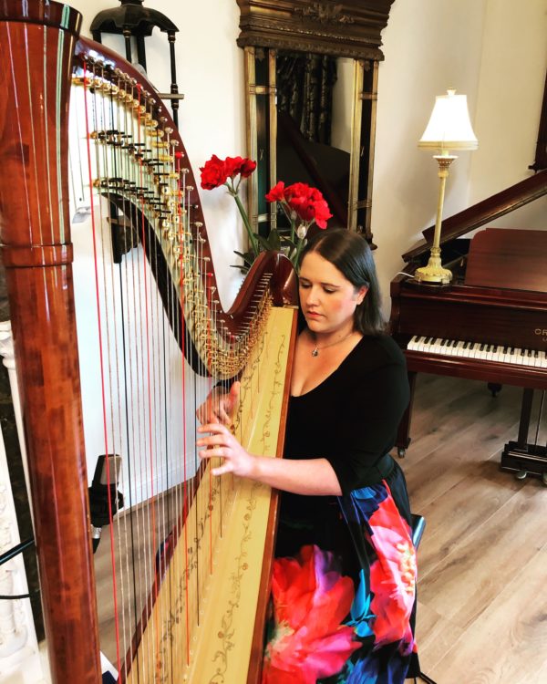 Aisleagh Concert Harpist